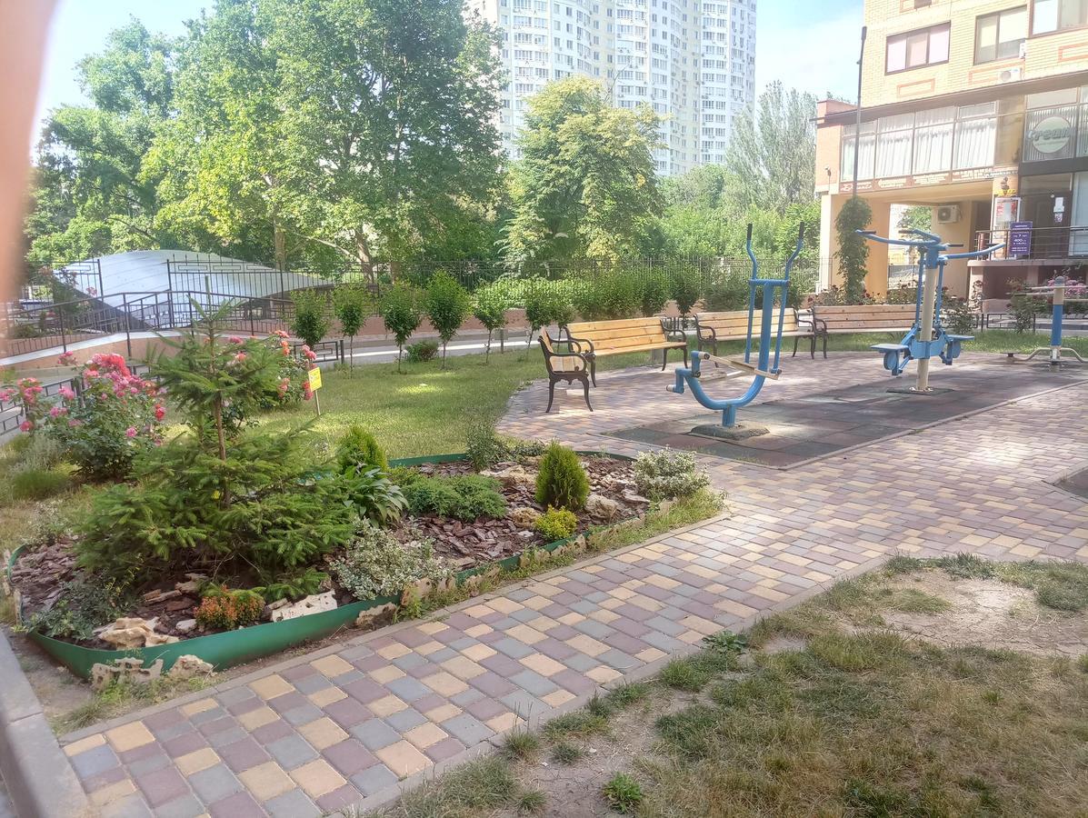Sky Apartment Odesa Exterior photo
